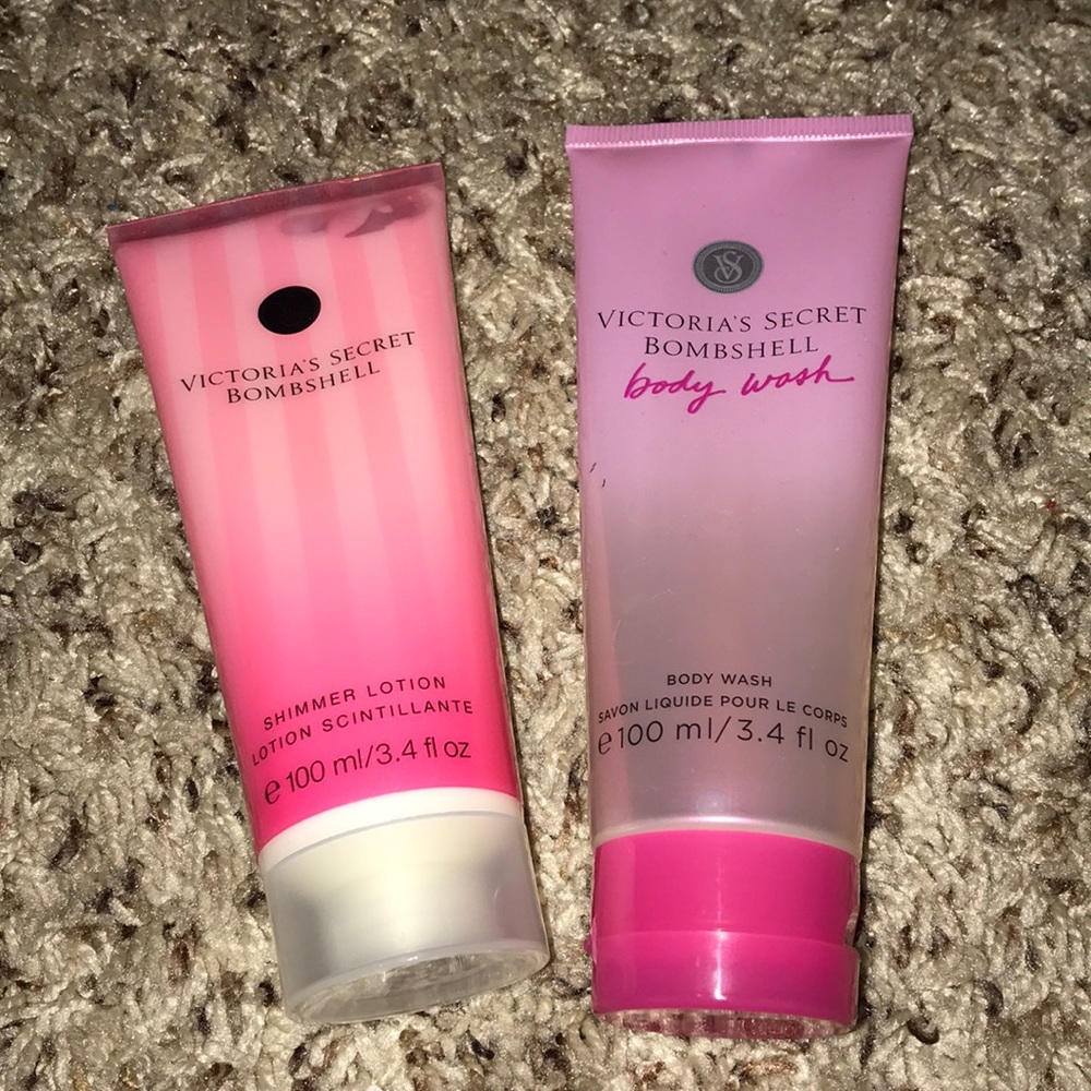 VS bombshell duo !